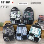Casual and versatile backpack men's lightweight and large capacity travel backpack junior high school high school students school bag factory wholesale